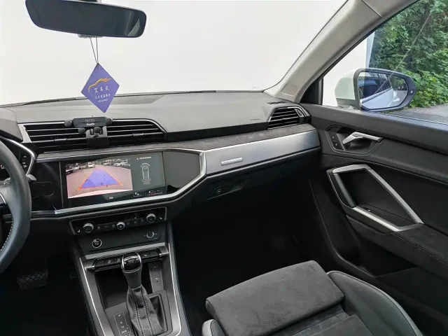 Audi Q3 — Фото автомобиля 26
