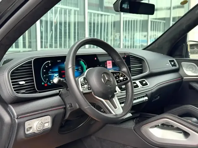 Mercedes-Benz GLS-Class — Фото автомобиля 11
