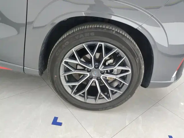 Changan Z6 — Фото автомобиля 6