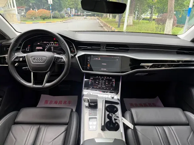 Audi A7 — Фото автомобиля 8