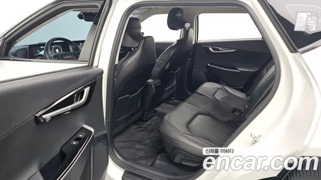 Kia EV6 — Фото автомобиля 11