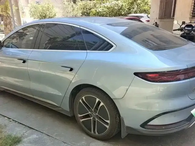BYD Han — Фото автомобиля 9