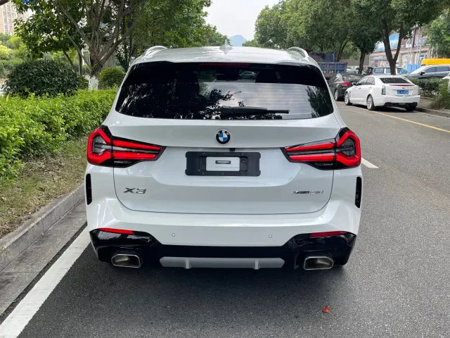 BMW X3 — Фото автомобиля 4