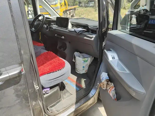 Foton Fengjing i7 — Фото автомобиля 8