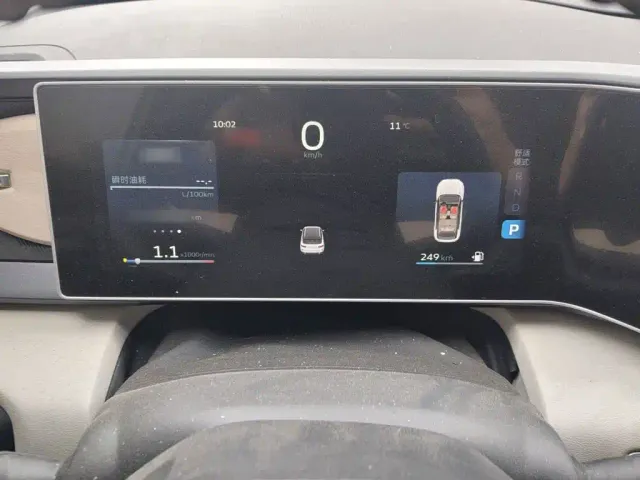 Geely ICON — Фото автомобиля 3