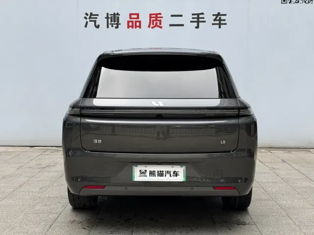 Li Auto L8 — Фото автомобиля 6