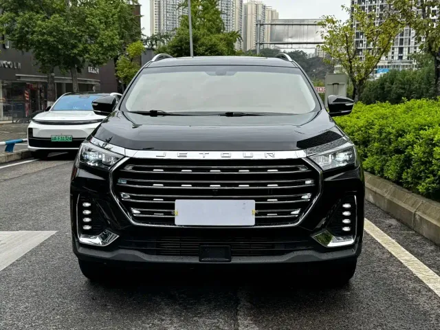 Jetour X90 Plus — Фото автомобиля 2
