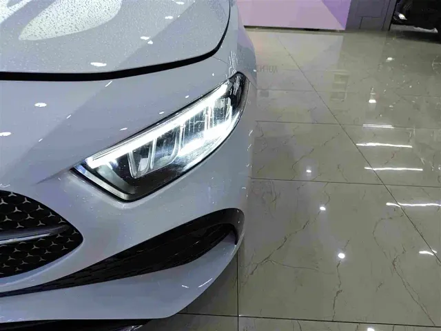 Mercedes-Benz A-Class — Фото автомобиля 11