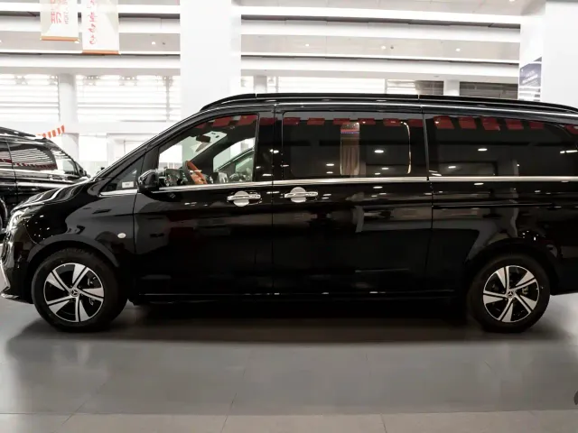 Mercedes-Benz Vito — Фото автомобиля 3