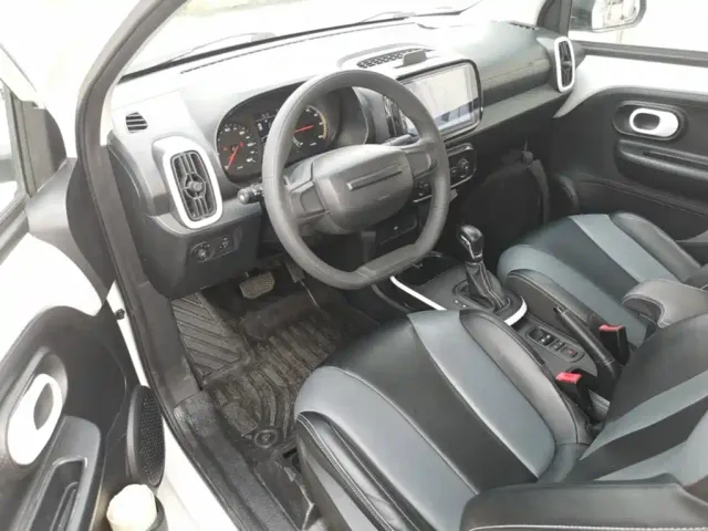 Roewe Clever — Фото автомобиля 14