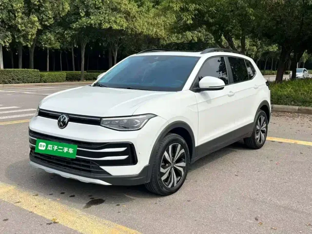Фотография автомобиля — Volkswagen Tharu