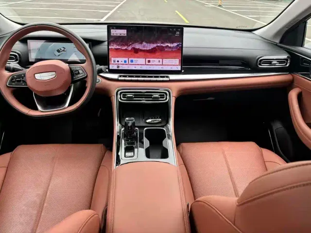Geely Emgrand — Фото автомобиля 7