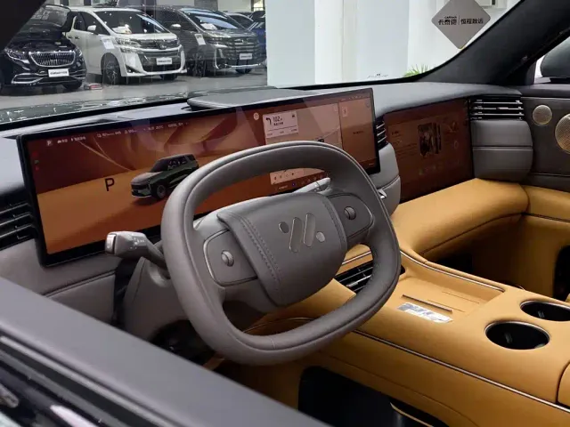 IM Motors LS8 — Фото автомобиля 14