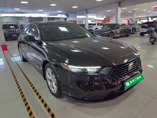 Honda Accord — Фото автомобиля 3