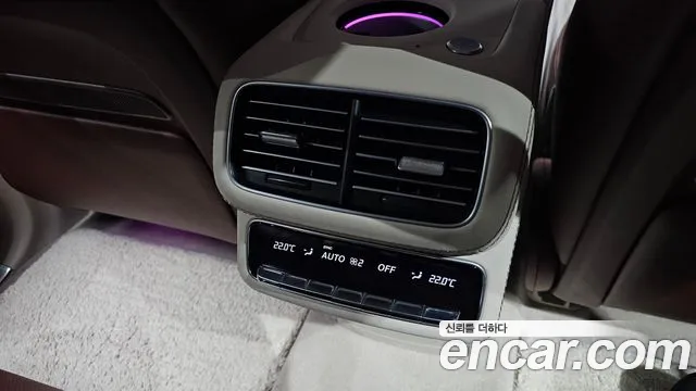 Mercedes-Benz GLS-Class — Фото автомобиля 26