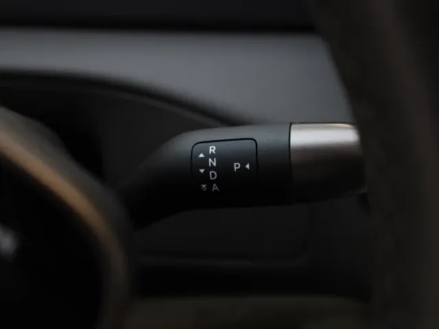 Li Auto MEGA — Фото автомобиля 13