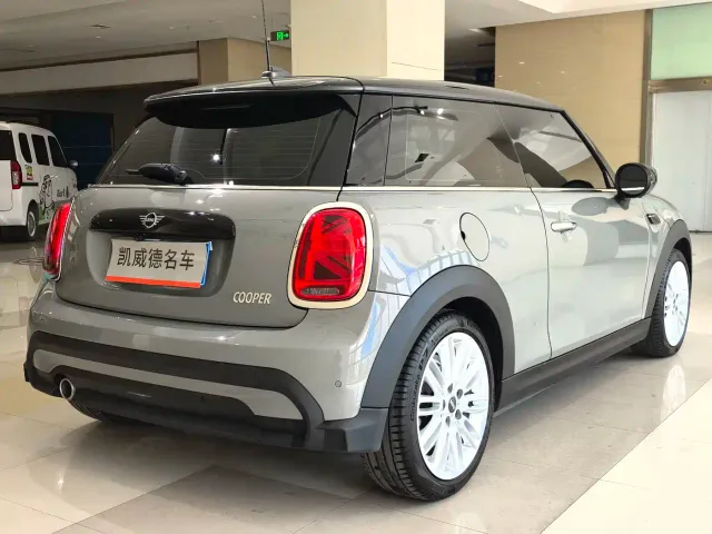 MINI Hatch — Фото автомобиля 13