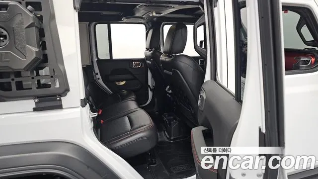 Jeep Wrangler Wrangler (JL) — Фото автомобиля 12