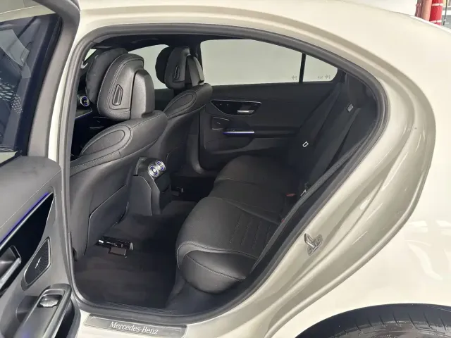 Mercedes-Benz C-Class — Фото автомобиля 22