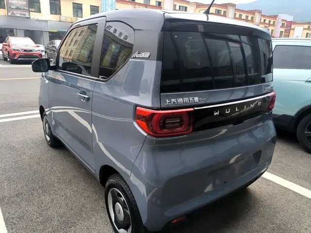 Wuling Hongguang Mini EV — Фото автомобиля 4