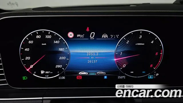 Mercedes-Benz GLE-Class — Фото автомобиля 8
