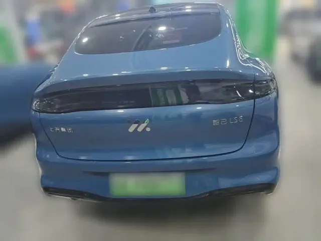 IM Motors LS6 — Фото автомобиля 7