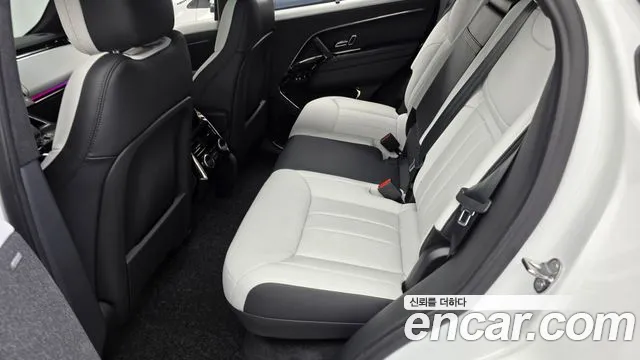 Land Rover Range Rover Sport — Фото автомобиля 23