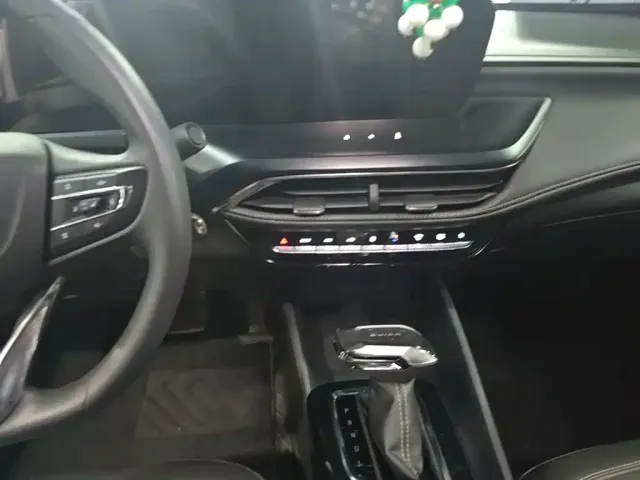 Buick Verano — Фото автомобиля 12
