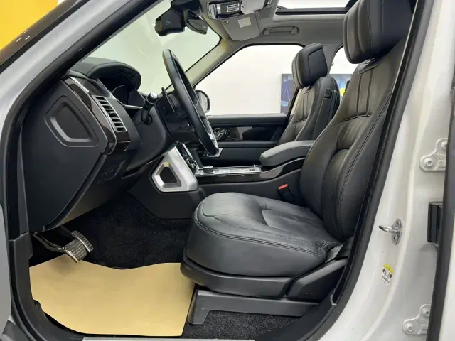 Land Rover Range Rover 2021 3.0 L6 Heritage Edition — Фото автомобиля 14