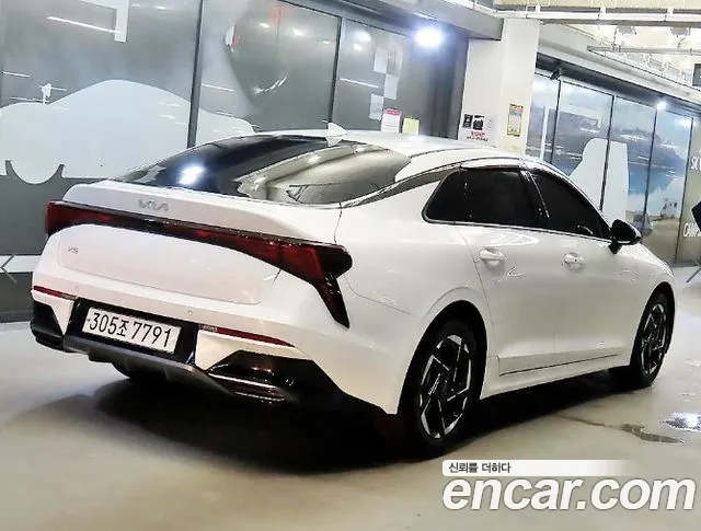 Kia K5 Новый K5 3 поколение 2.0 LPi(Для проката) — Фото автомобиля 6