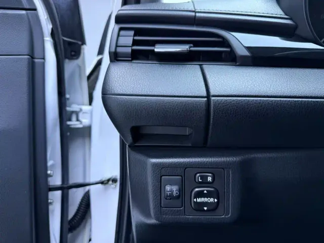 Toyota YARiS L Zhi Xuan — Фото автомобиля 9