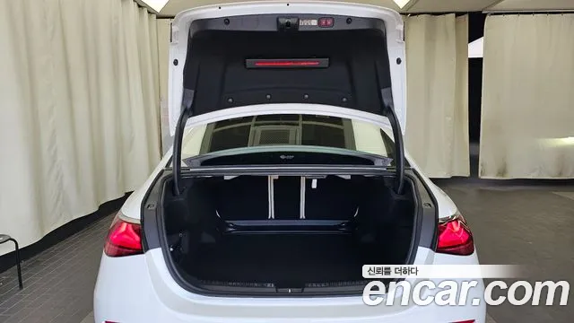 Mercedes-Benz E-Class E-класс W214 E300 4MATIC Exclusive — Фото автомобиля 18