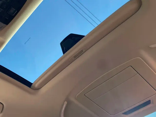 Toyota Alphard — Фото автомобиля 21