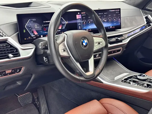 BMW X7 — Фото автомобиля 13