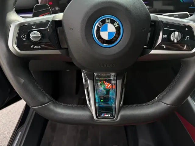 BMW i5 — Фото автомобиля 11