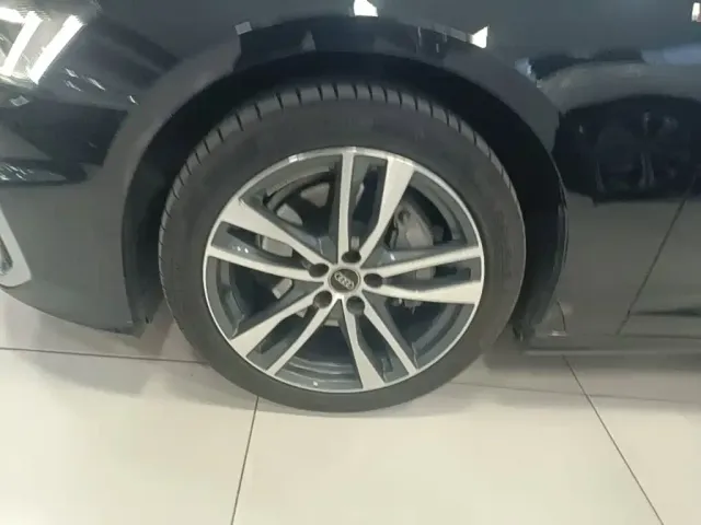 Audi A6L — Фото автомобиля 22