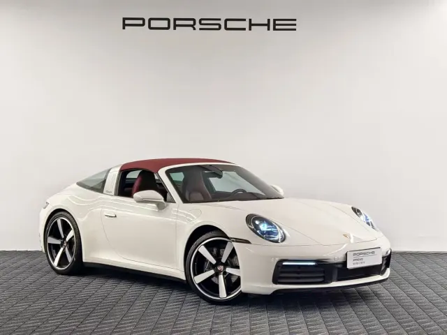 Porsche 911 — Фото автомобиля 6