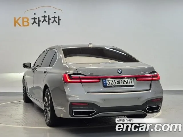 BMW 7 Series G11 — Фото автомобиля 2