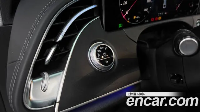 Mercedes-Benz E-Class — Фото автомобиля 28
