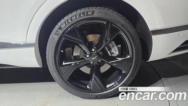 Genesis GV80 2.5T Бензин AWD — Фото автомобиля 21