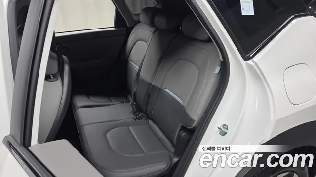 Kia Seltos Seltos 2 поколение Бензин 1.6T 2WD — Фото автомобиля 12