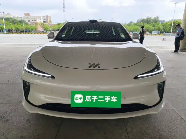 IM Motors L6 — Фото автомобиля 2