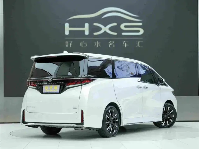Toyota Vellfire — Фото автомобиля 4