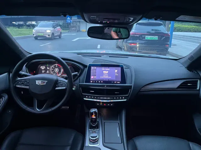 Cadillac CT5 — Фото автомобиля 13