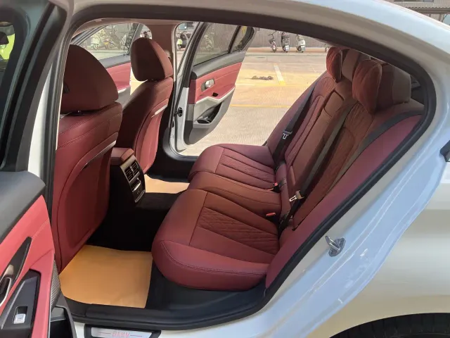 BMW i3 — Фото автомобиля 7