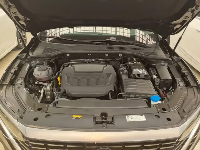 Volkswagen Passat — Фото автомобиля 19