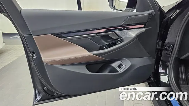 BMW 5 Series G60 — Фото автомобиля 13
