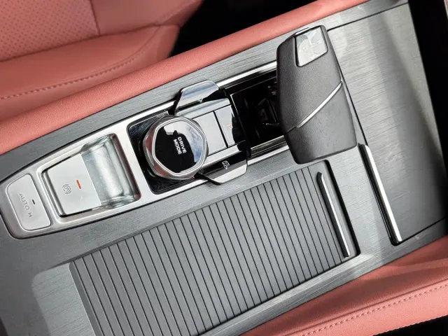 Changan CS75 Plus — Фото автомобиля 13