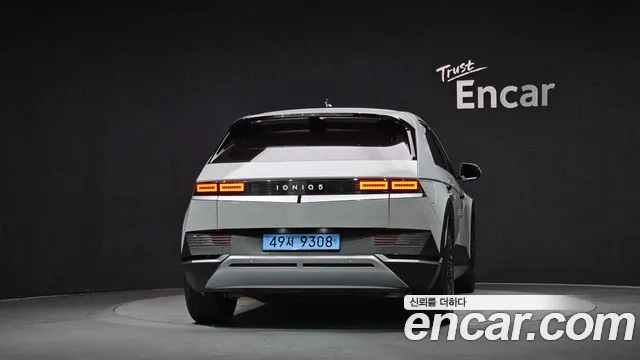 Hyundai Ioniq 5 — Фото автомобиля 4