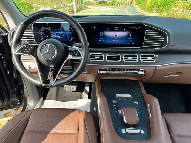 Mercedes-Benz GLE-Class — Фото автомобиля 14